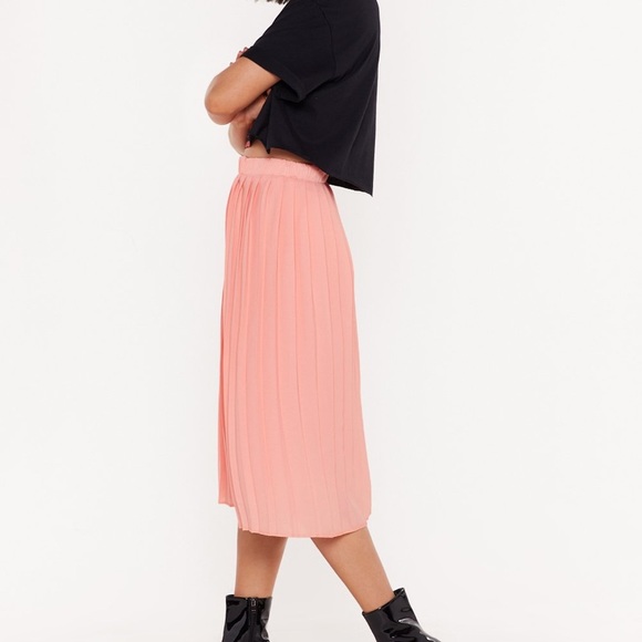 NASTYGAL Pleated High Waist Mid Skirt Peachy elegant m semi formal flare sz 8 - Picture 2 of 10